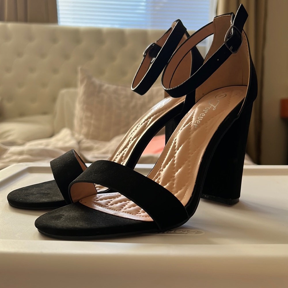 2” black heels